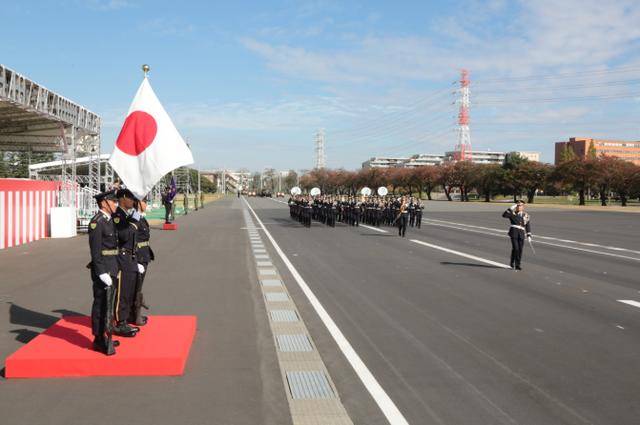 皇冠体育App下载_日本求核打击中国皇冠体育App下载，美军竟然同意了？1400条评论曝光，要警惕一件事