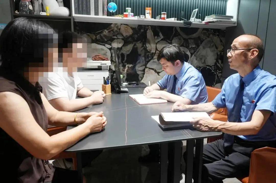 皇冠信用网出租足球_“借名贷”入侵校园皇冠信用网出租足球！大学生为200元返现背上16万元债务