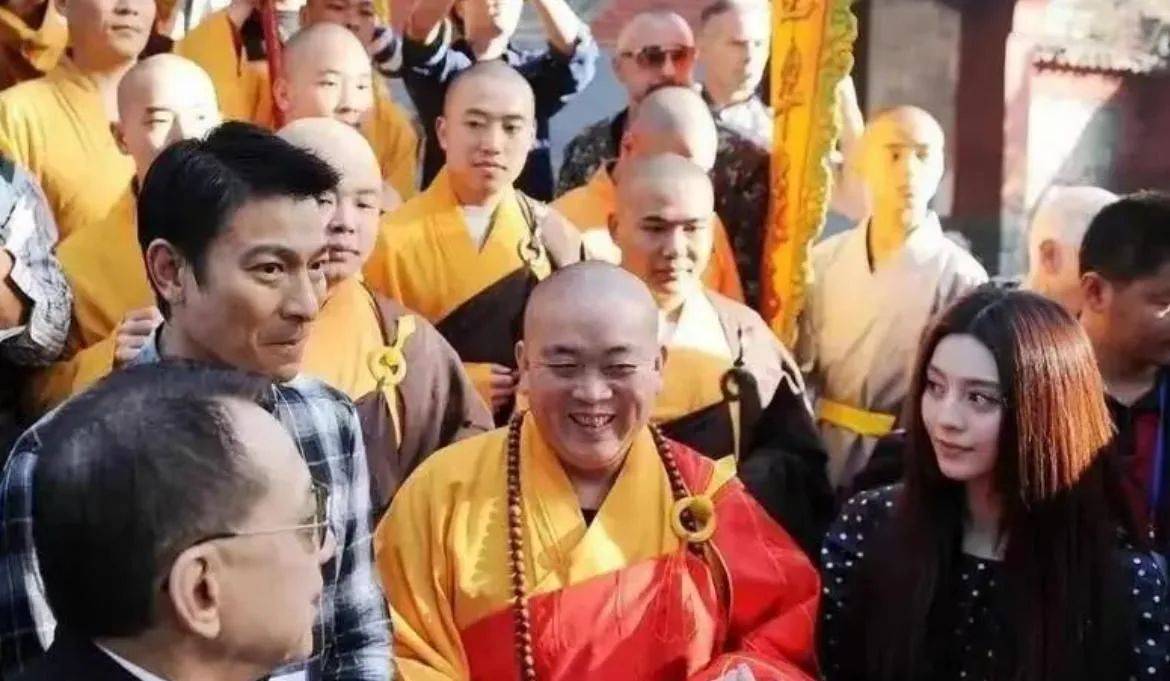 皇冠信用網在线开户_释永信丑闻升级！牵连又一位央视女主持人皇冠信用網在线开户，紧急发声坦白双方关系