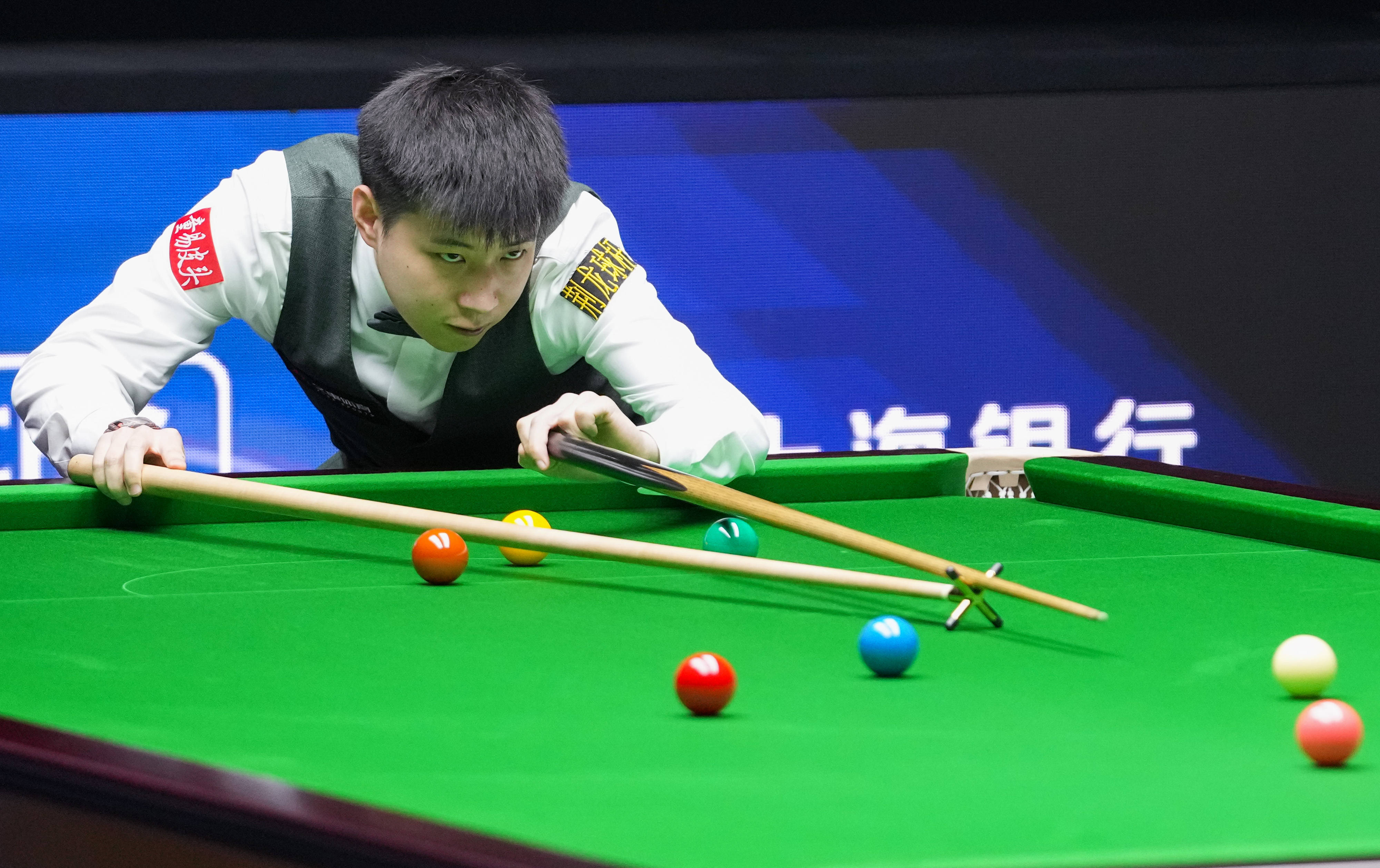 皇冠信用盤_（体育）斯诺克——上海大师赛半决赛：赵心童对阵威尔逊