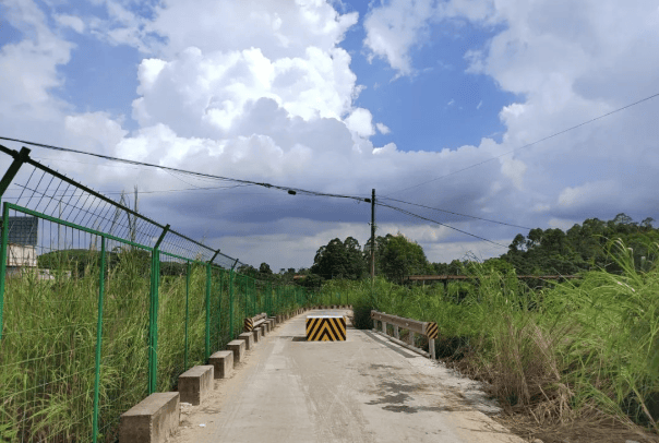 皇冠信用开户_广西一收费站超期收费引争议皇冠信用开户，公司：贷款未清延期至明年；此前被指设限宽墩防绕道逃费