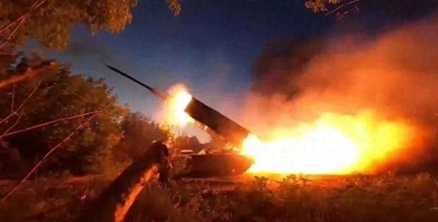 皇冠信用盘登3出租_越打越猛！俄军撕开数公里缺口皇冠信用盘登3出租，乌军官痛苦承认：这仗打不下去了