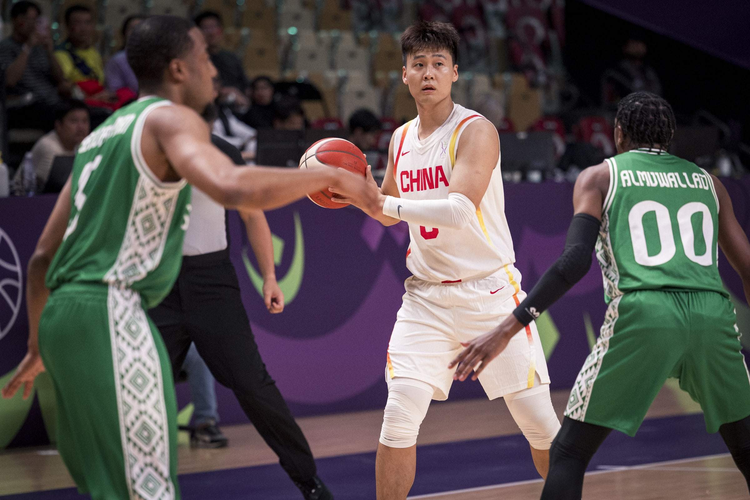 皇冠信用網登3代理_亚洲杯-胡金秋20分赵睿19+4+6 中国男篮首战险胜沙特