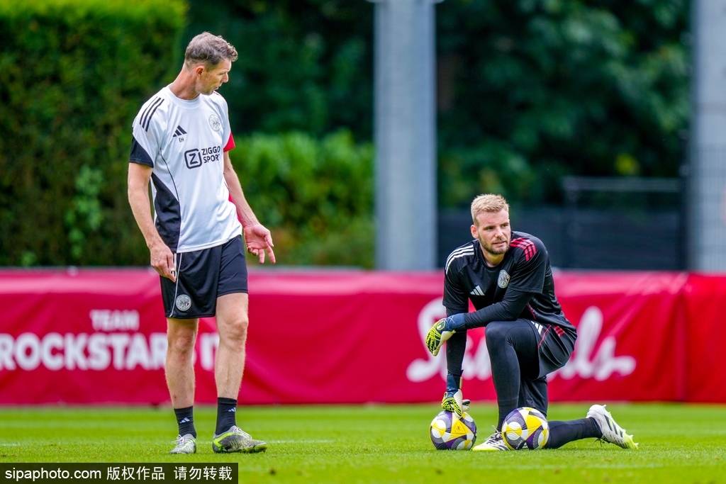 皇冠信用網在哪里开通_曼联双喜临门：奥纳纳与齐尔克泽伤愈复出皇冠信用網在哪里开通，备战英超首战阿森纳