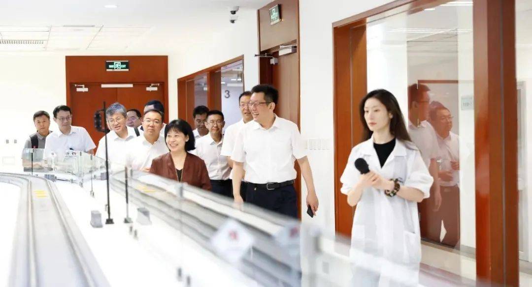 皇冠信用网开户_兰州交通大学党委副书记、常务副校长聂磊到访中国通号