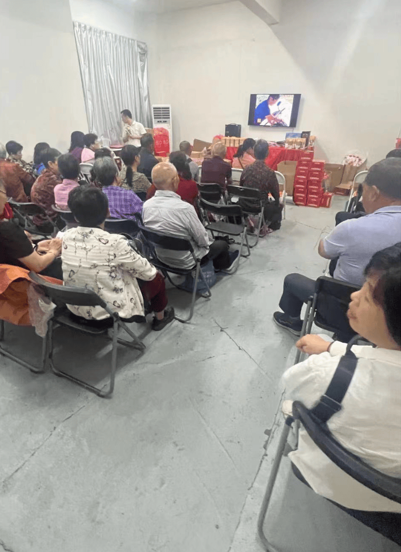 皇冠信用網_99元豪华游皇冠信用網，被骗到内裤不剩