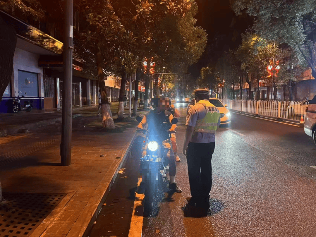 匈牙利甲组联赛_多地严查“人造太阳”匈牙利甲组联赛！湖南交警提醒