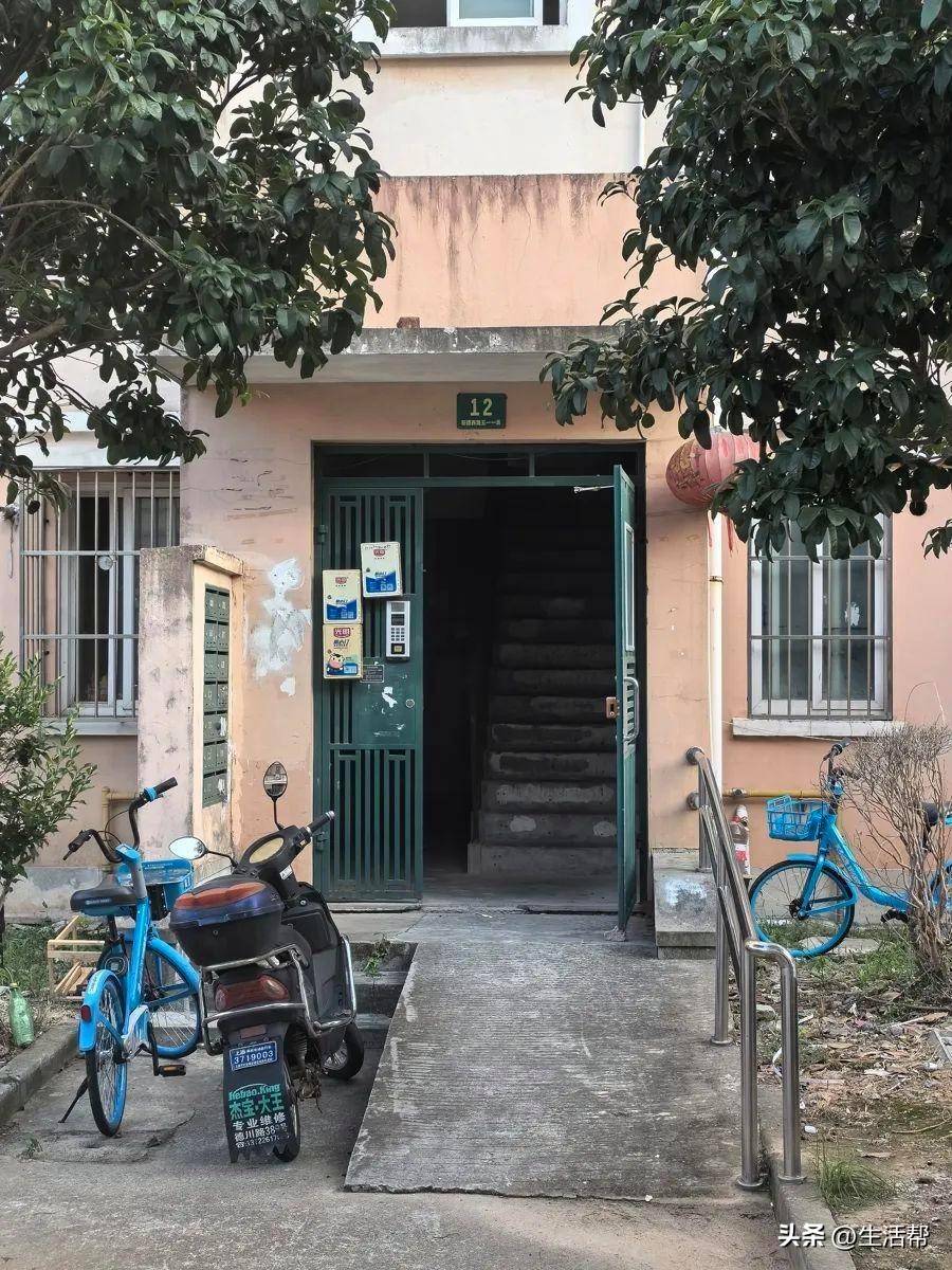 皇冠信用网最高占成_上海多个小区1700多个门禁集体失效皇冠信用网最高占成，居民炸锅：“太不安心了……”官方最新回应