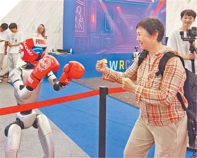 皇冠信用網足球代理_在世界机器人大会上感受“未来已来”（新时代画卷）