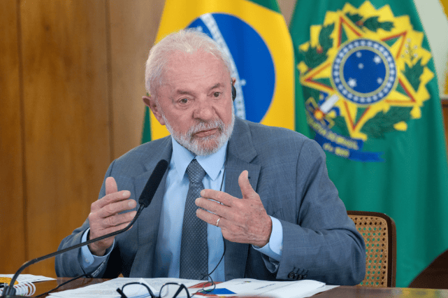 皇冠信用盘APP下载_特朗普深夜发文皇冠信用盘APP下载，对华“狮子大开口”，要求中方火速加购4倍大豆？让中方帮个忙，解救美国于水火