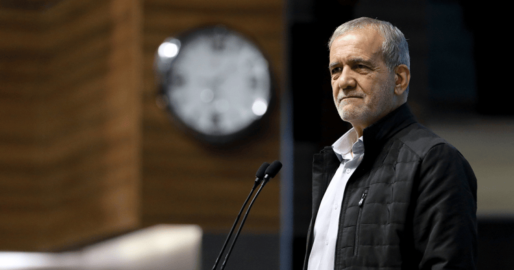 皇冠信用网怎么申请_内塔尼亚胡喊话伊朗民众“推翻政权”并承诺帮助解决水资源问题皇冠信用网怎么申请，伊朗总统嘲讽反击