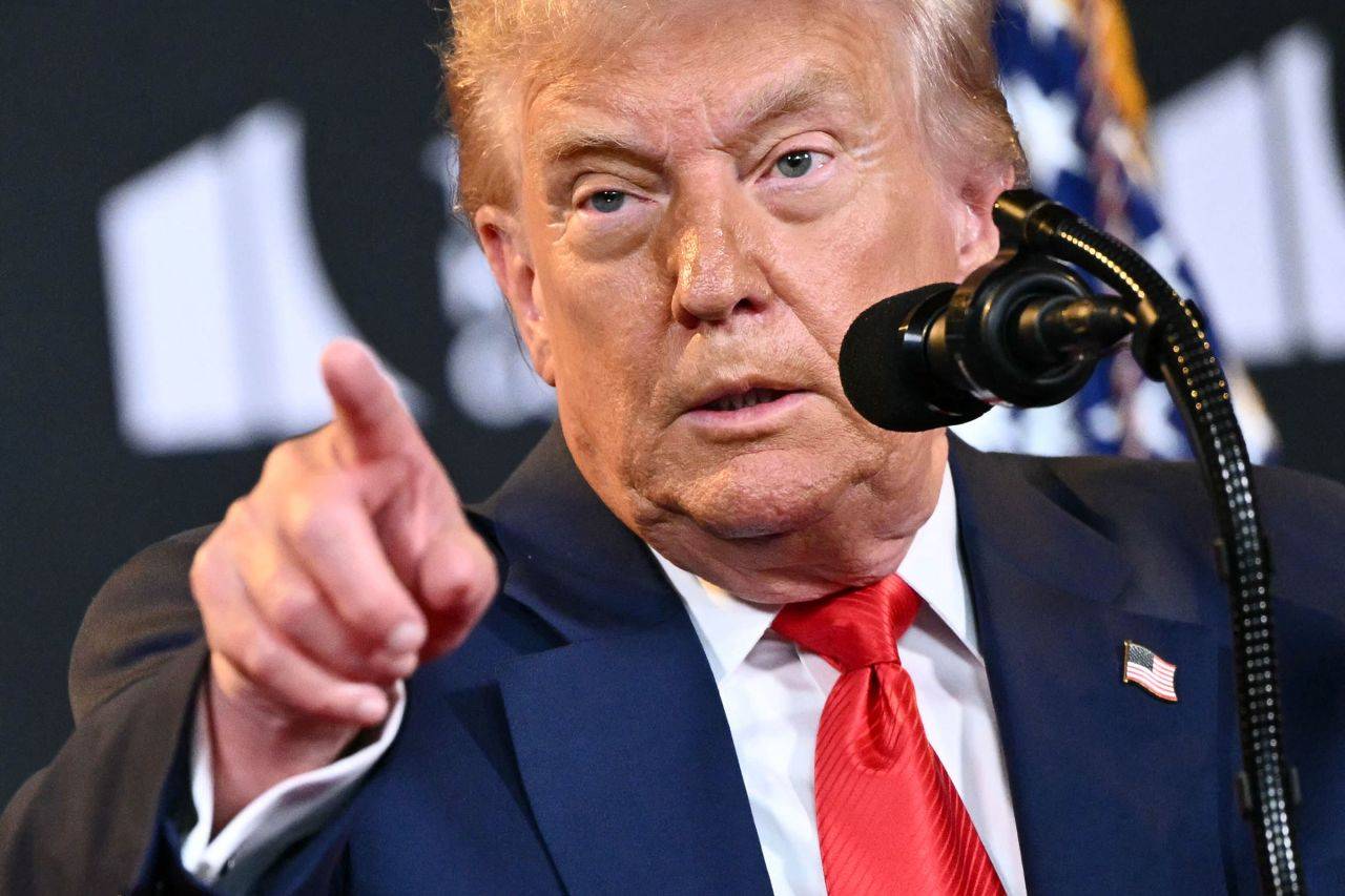 皇冠信用网代理注册_马克龙：特朗普称乌克兰领土问题只能由其领导人来谈判