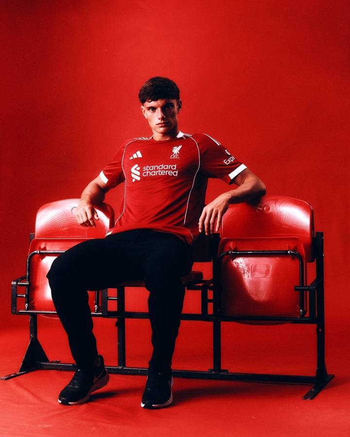 皇冠信用网开户_领跑全欧🤯利物浦官宣第7签莱奥尼皇冠信用网开户，今夏投入已超3.3亿欧