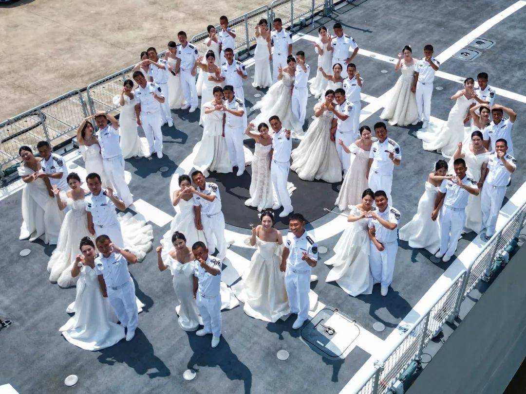 皇冠信用網正网_恭喜皇冠信用網正网，他们结婚了！