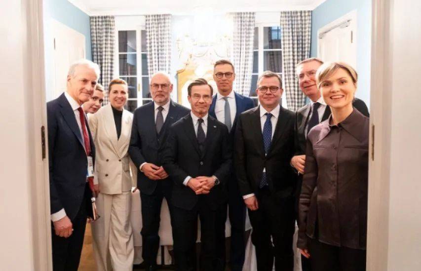 皇冠信用盘代理登3_中方预判成真？特朗普前脚刚和普京谈完皇冠信用盘代理登3，8国发表联合声明，不许俄罗斯做2件事