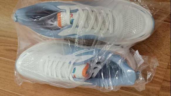 皇冠信用网在线开户_家长投诉一双军训解放鞋要160元皇冠信用网在线开户，校方：系误解，衣裤鞋帽等总共200元