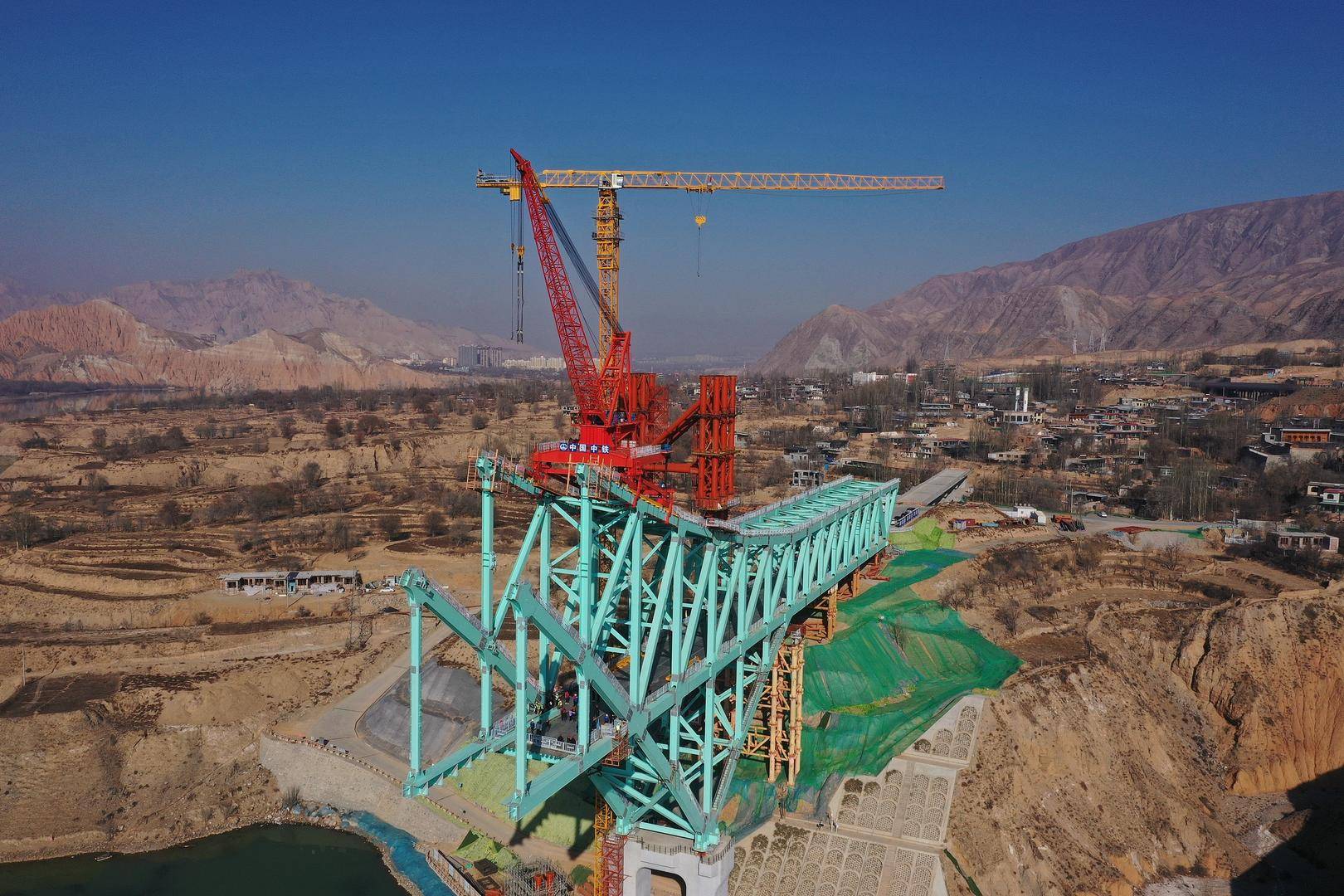 皇冠信用网怎么弄_尖扎黄河特大桥发生施工绳索断裂事故 当地应急局：大桥局部坍塌皇冠信用网怎么弄，救援仍在继续