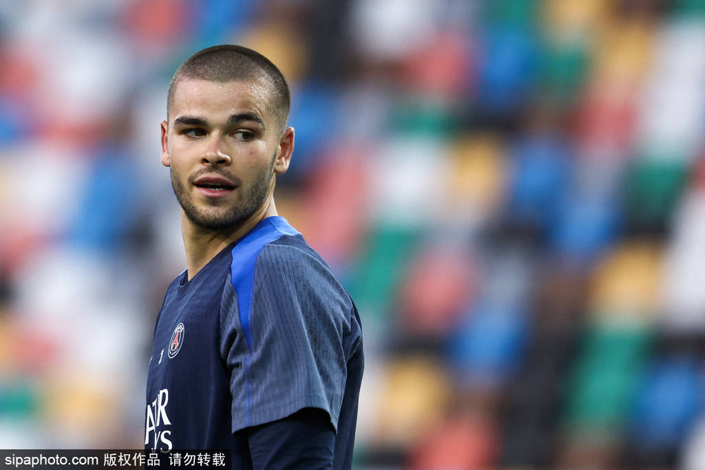 皇冠信用盘代理_多纳鲁马或加盟曼联皇冠信用盘代理？巴黎门神告别之夜引爆转会市场