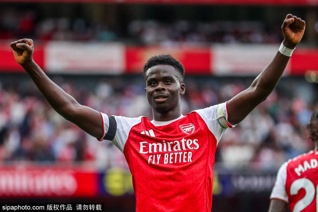 纳尔瓦vs卡勒威_英超-约克雷斯双响萨卡破门+伤退 阿森纳5-0利兹联暂登顶