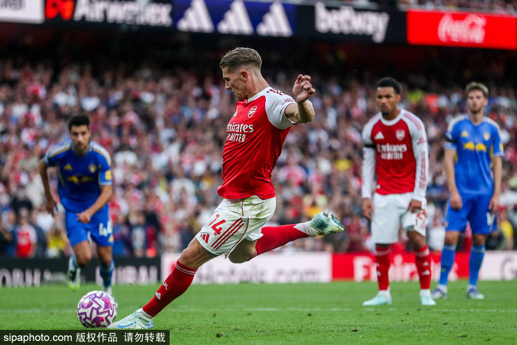 纳尔瓦vs卡勒威_英超-约克雷斯双响萨卡破门+伤退 阿森纳5-0利兹联暂登顶