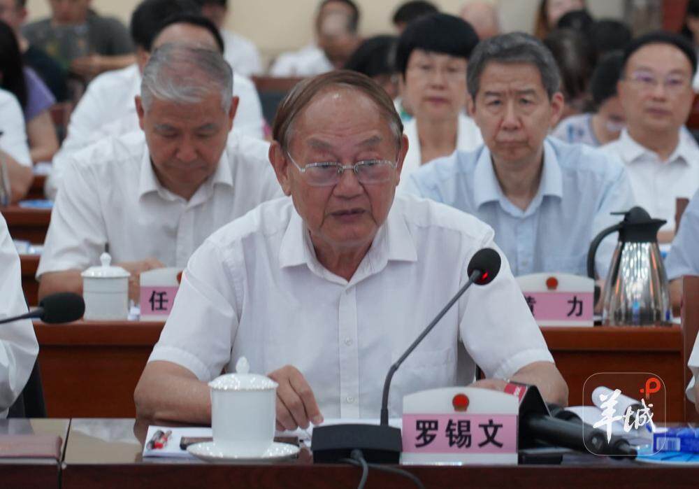 斯托克城vs西布朗_中国工程院院士罗锡文：广东完全有能力成为农业机械制造强省