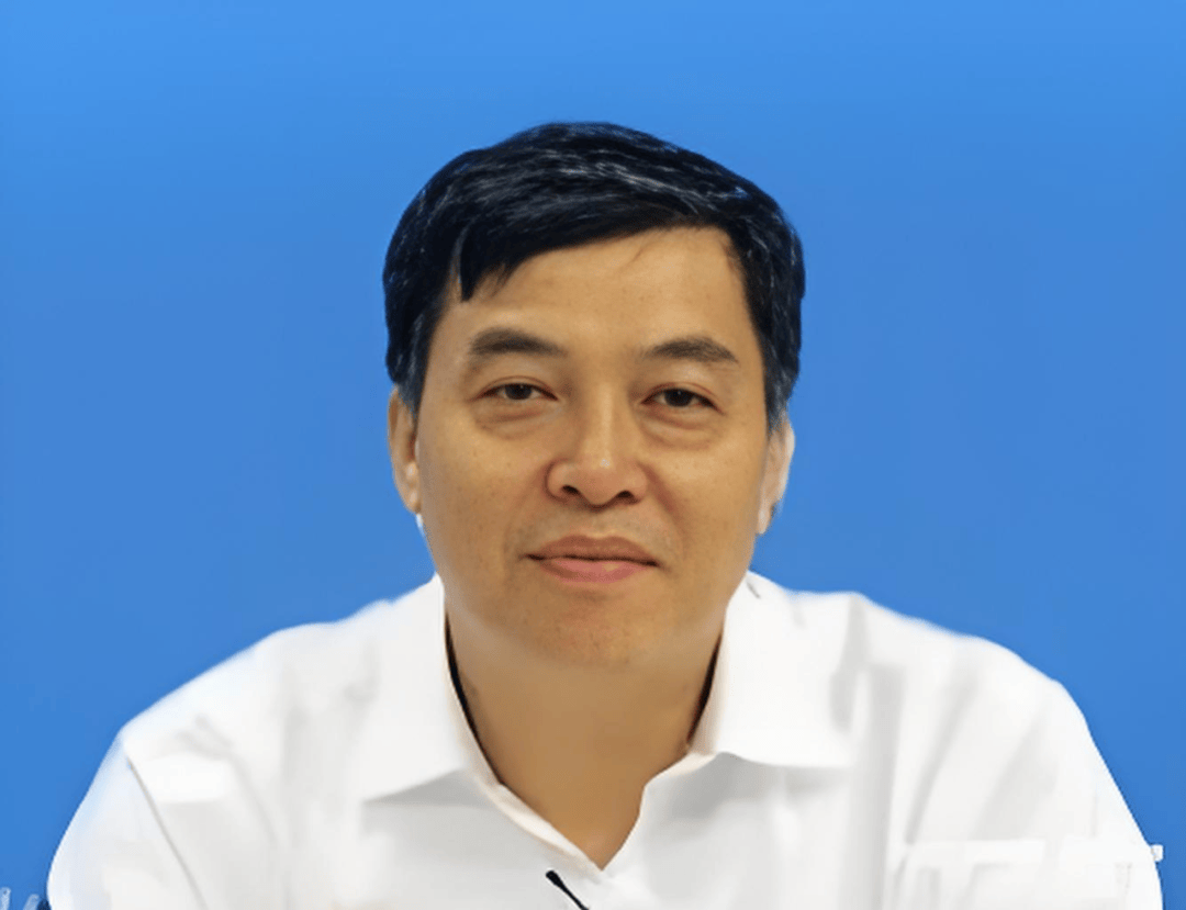 皇冠登一登二登三区别_广东通报：曾庆全隐瞒入党前严重错误