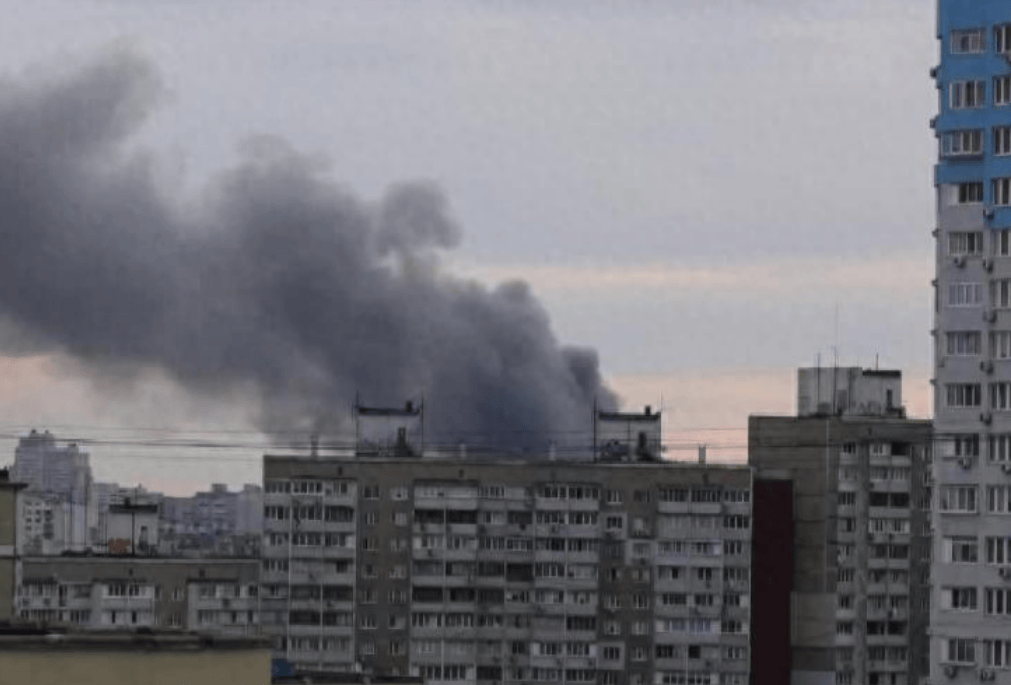 皇冠信用網登1,登2,登3出租_基辅遭俄罗斯空袭皇冠信用網登1,登2,登3出租，泽连斯基态度反转，主动找上中国，中方回应滴水不漏