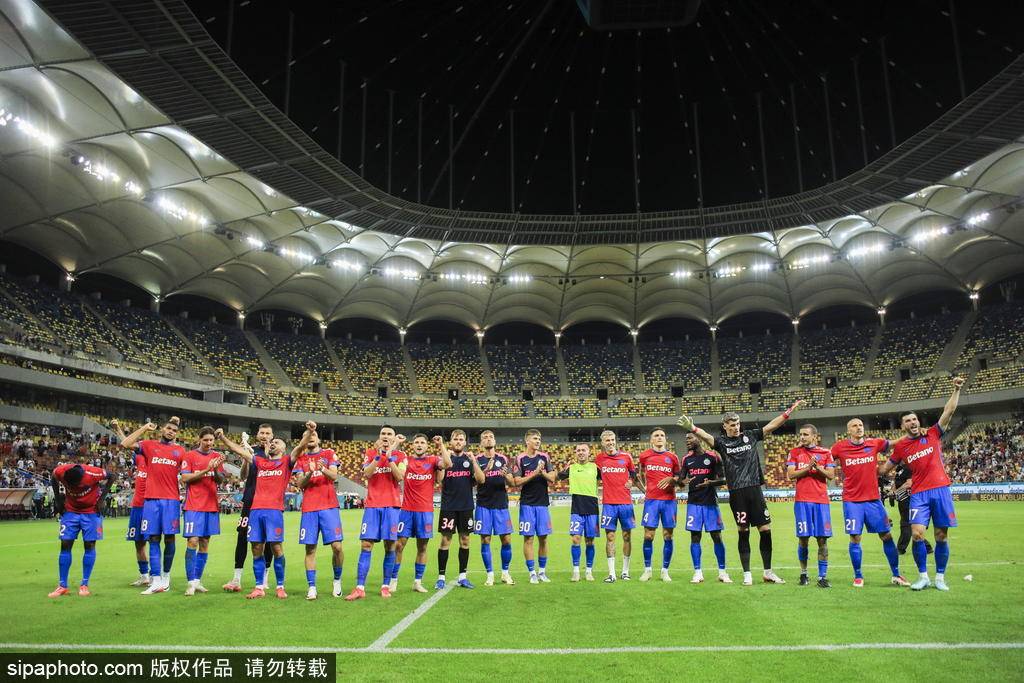 华奇巴托vs科金博_瓦科双响助泰山队取胜华奇巴托vs科金博，暂时登顶中超射手榜！他如何打破进球纪录？