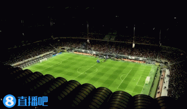 荷兰乙组联赛_半场-国米连丢两球1-2遭乌迪内斯反超 邓弗里斯破门+手球送点