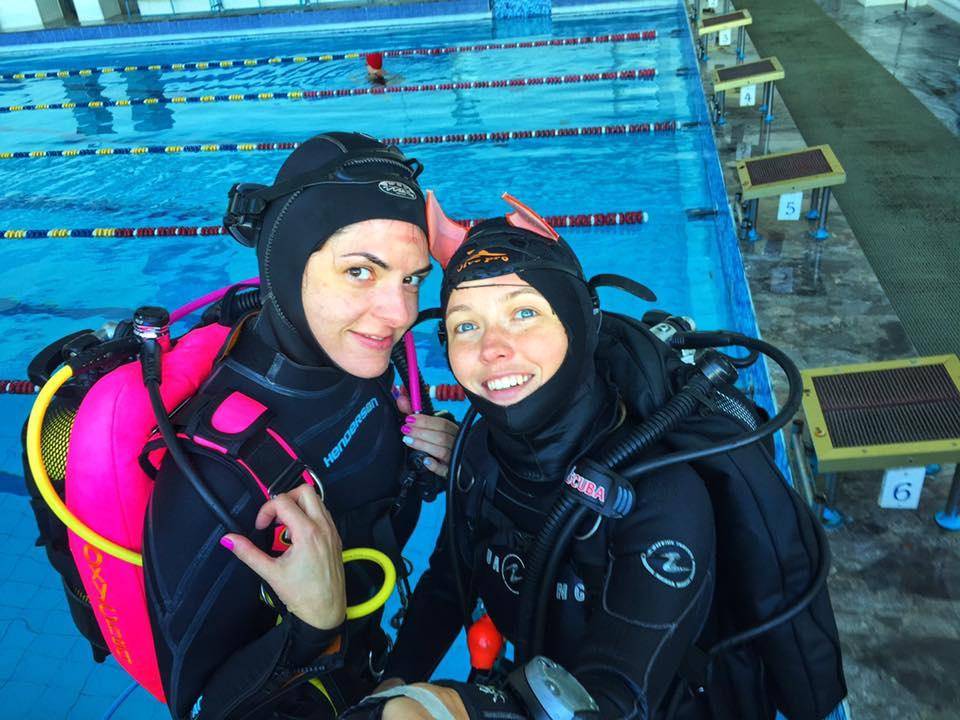 巴西甲组联赛_乌克兰女蛙人深潜80米巴西甲组联赛，在北约家门口，炸了北溪管道，遭德国通缉