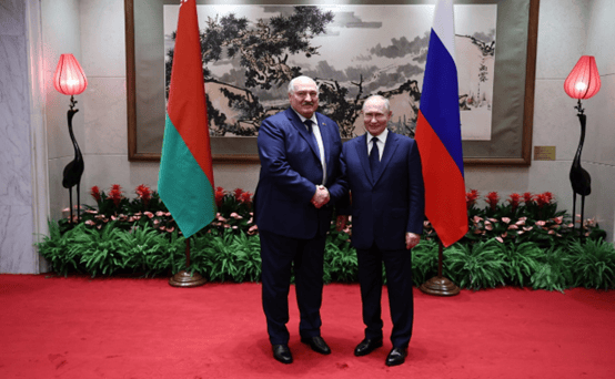 广士云格vs雷黑姆_普京与卢卡申科在华表态：赞赏中方提出的全球治理倡议