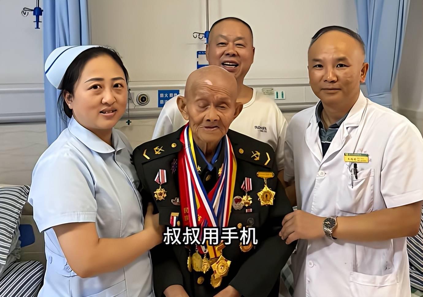 皇冠信用网如何注册_湖南102岁抗战老兵在ICU看完阅兵后皇冠信用网如何注册，当晚安详离世，孙女：爷爷曾参加常德会战，肉搏战时被刺瞎右眼