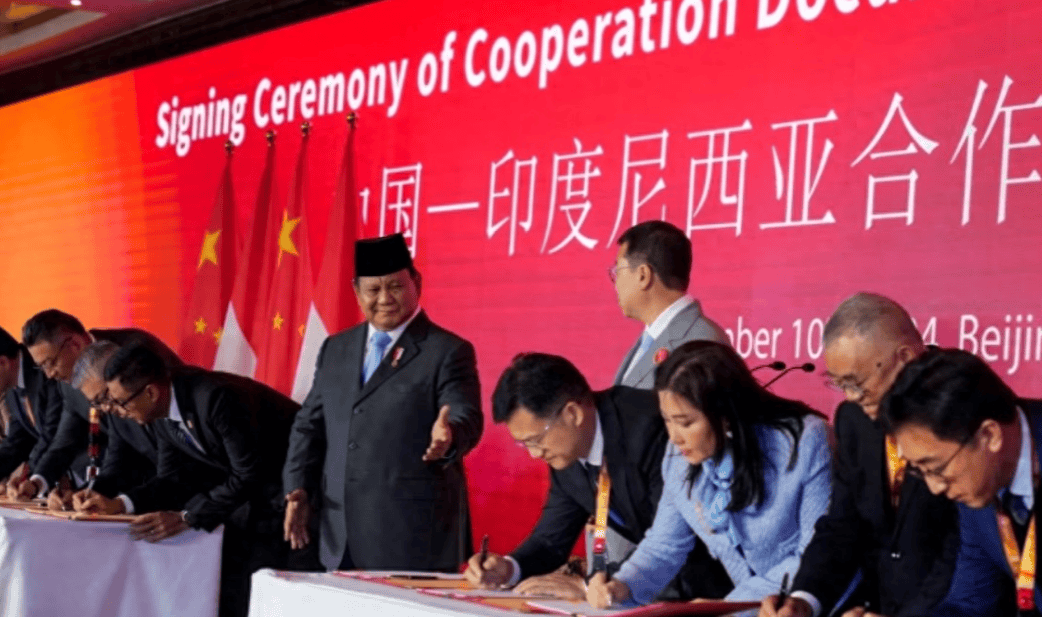 皇冠信用網会员开户_印尼总统看完阅兵皇冠信用網会员开户，决定将他们拖了30年，价值5800亿的项目给中国