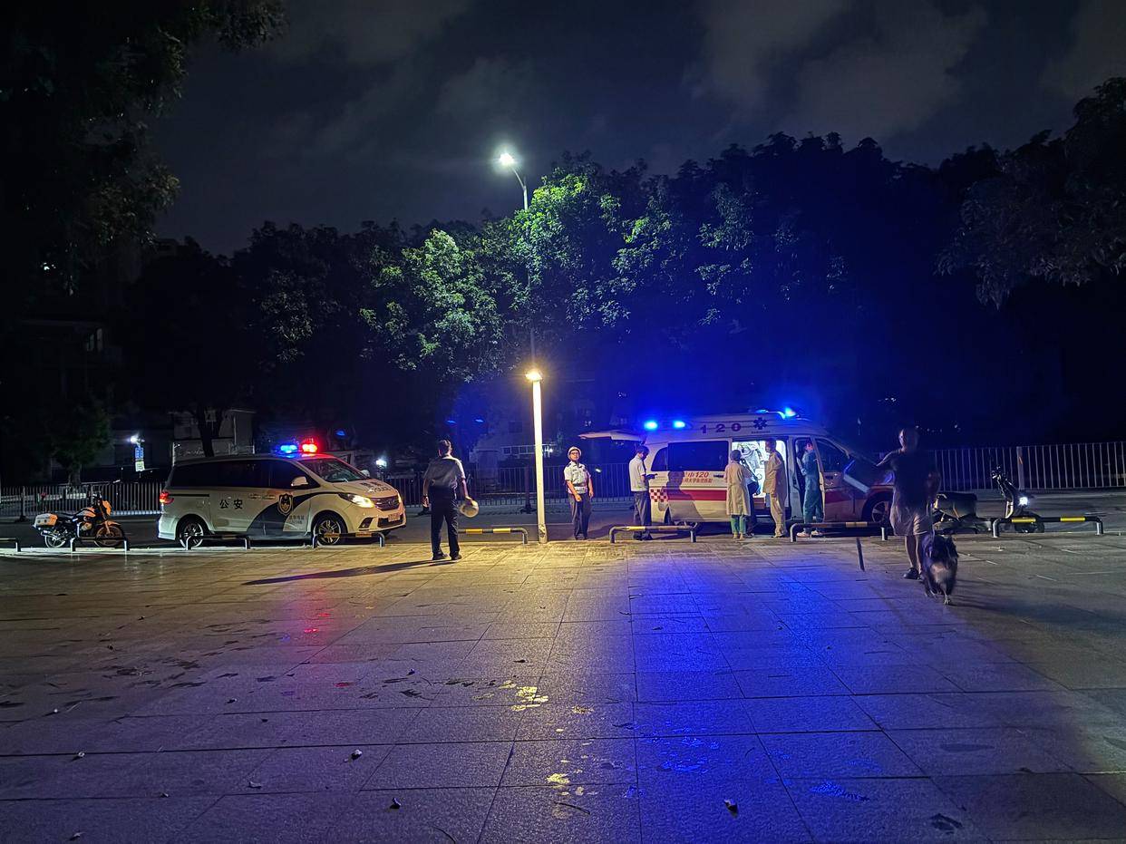 皇冠代理登录地址_“有人吗？”东莞女子中元节深夜遛狗突传呼唤声皇冠代理登录地址，“全程令人不安”，原是夜跑者求救