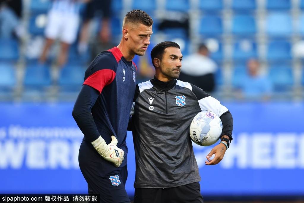 皇冠信用最新地址_奥纳纳转会特拉布宗：无租借费与无买断条款的背后故事