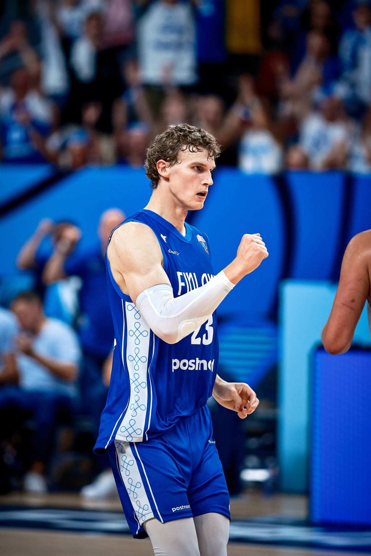 希腊vs波斯尼亚和黑塞哥维那_芬兰爆冷淘汰塞尔维亚希腊vs波斯尼亚和黑塞哥维那！约基奇33+8马尔卡宁29+8