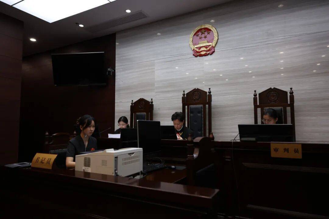 Denmark (Vangogh) Esports vs ltaly (Dominic) Esports_上海一女子赴美生子去世后俩孩子生父成谜Denmark (Vangogh) Esports vs ltaly (Dominic) Esports，谁来担任孩子监护人？