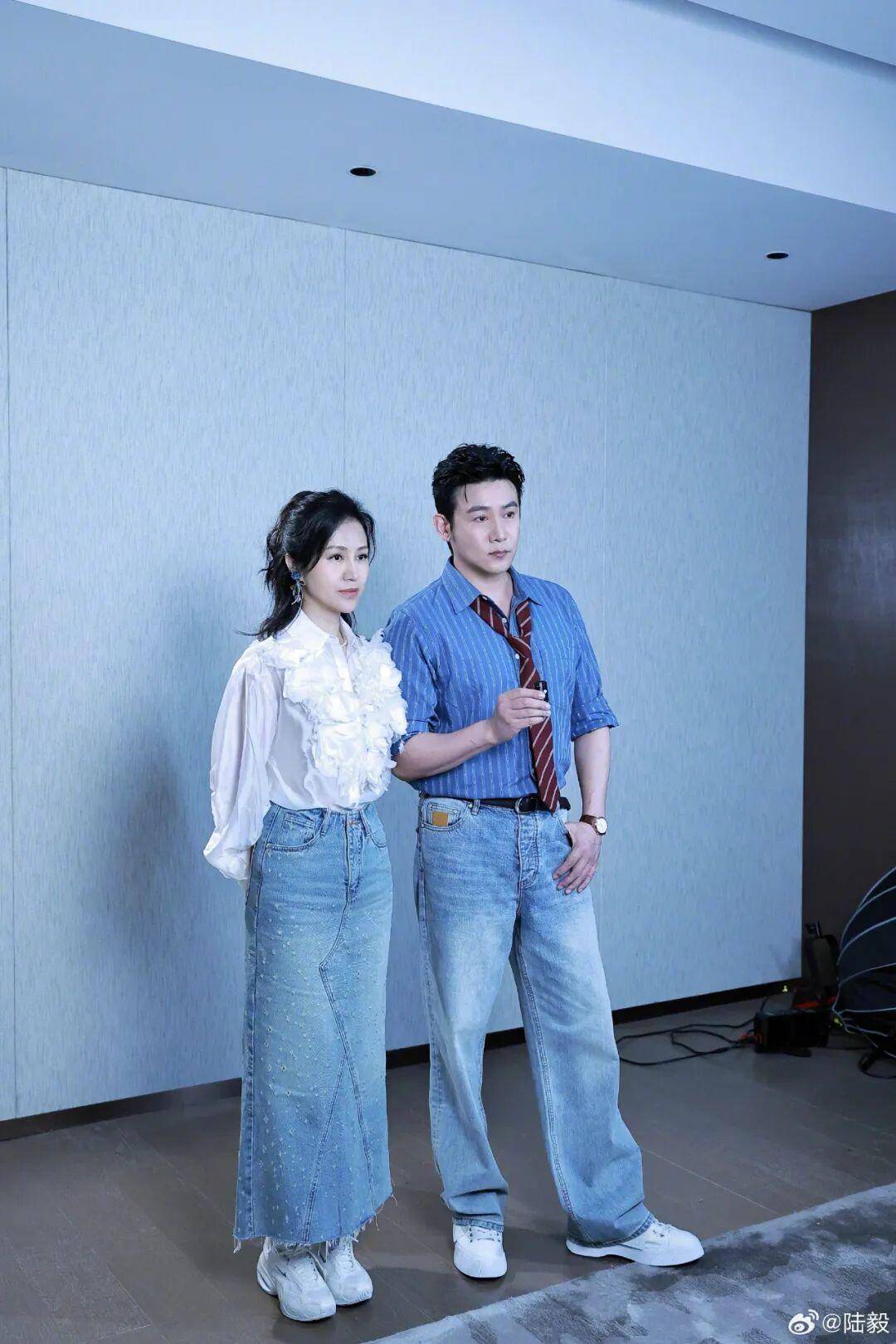 皇冠皇冠信用网平台_陆毅甜蜜自曝：鲍蕾和我在一起30年没做过饭皇冠皇冠信用网平台，方便面都不会煮