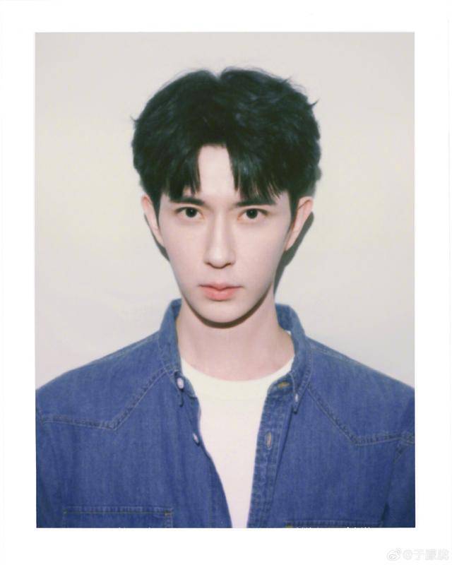 皇冠信用在线开户_37岁男演员于朦胧被传坠楼皇冠信用在线开户，7月刚注销工作室，警方回应