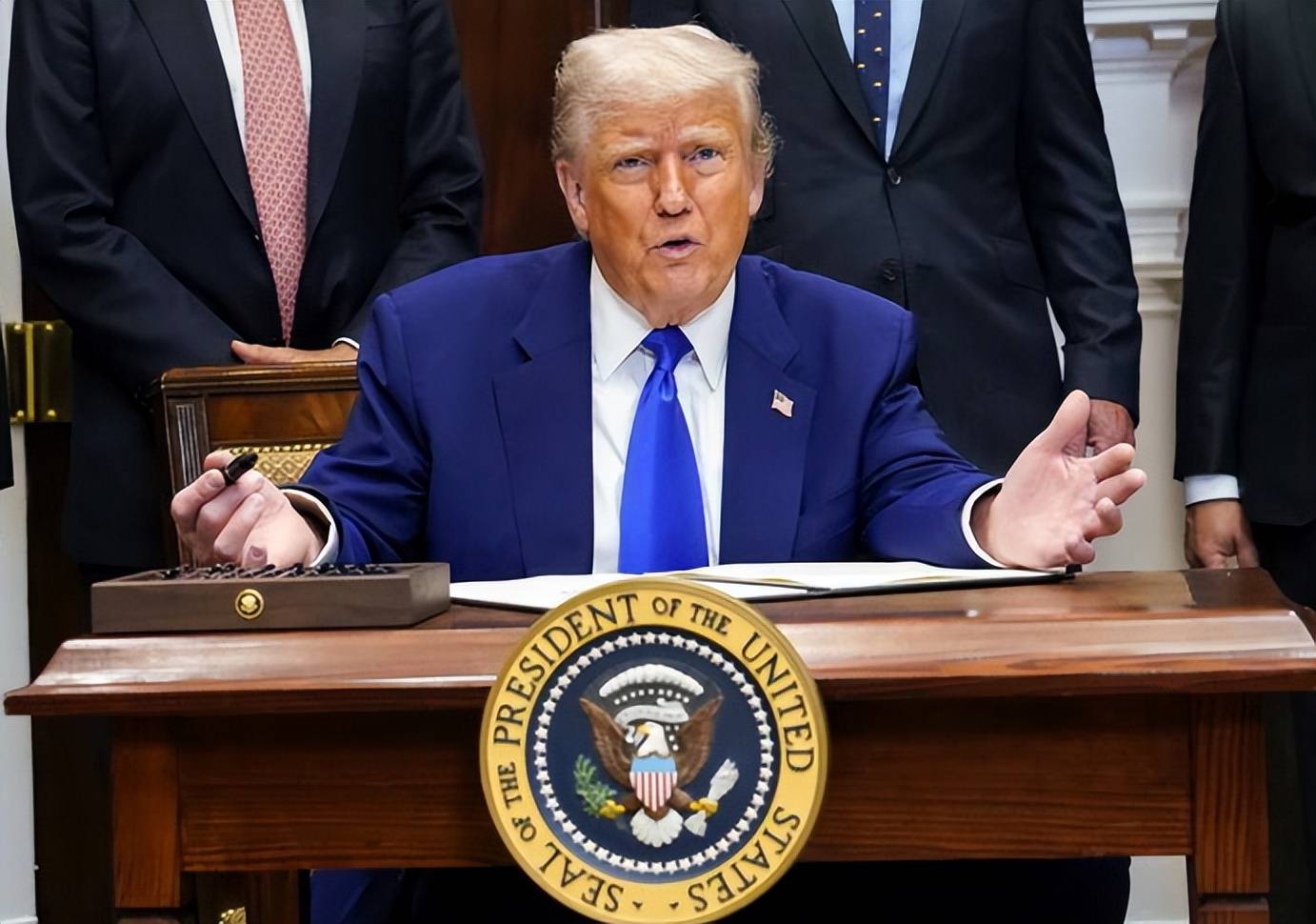 皇冠信用盘结算日_董军发统一强音皇冠信用盘结算日，不到24小时，美媒放出消息，特朗普叫停对台军援