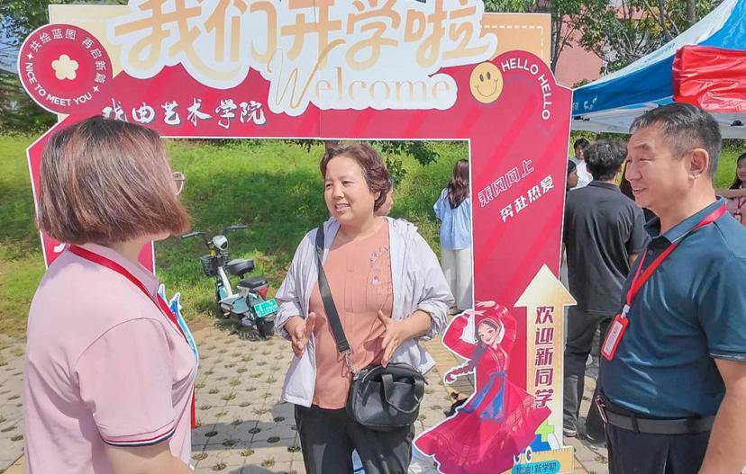 足球外围买球网站_洛阳58岁大一新生大学报到：正式上课后还要负责孙子幼儿园接送足球外围买球网站，未来想考研