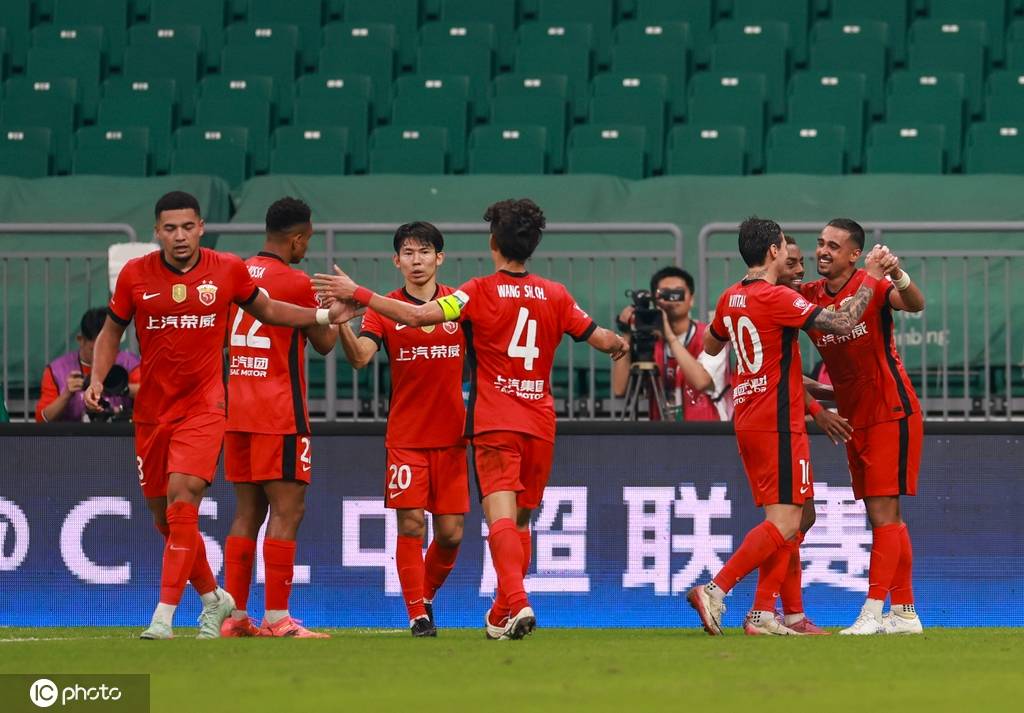 皇冠信用网APP下载_争冠渺茫皇冠信用网APP下载！中超-莱昂纳多戴帽 国安2-3海港遭3连败