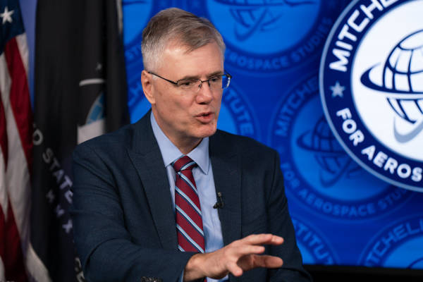 皇冠信用網登2代理申请_美空军部长称：曾不敢相信中国军队发展比美军快皇冠信用網登2代理申请，必须加快创新