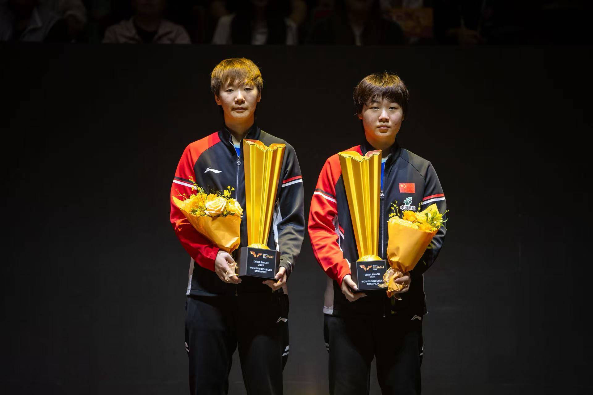 皇冠信用網在线申请_WTT中国大满贯曼曼组合女双登顶 王曼昱：有时候需要有人能够扛住