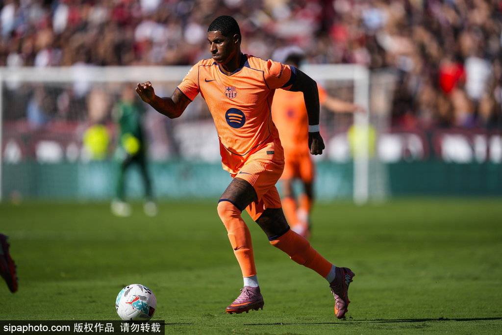 皇冠信用網登2代理_西甲-莱万失点桑切斯点射弑旧主 巴萨1-4塞维让出榜首