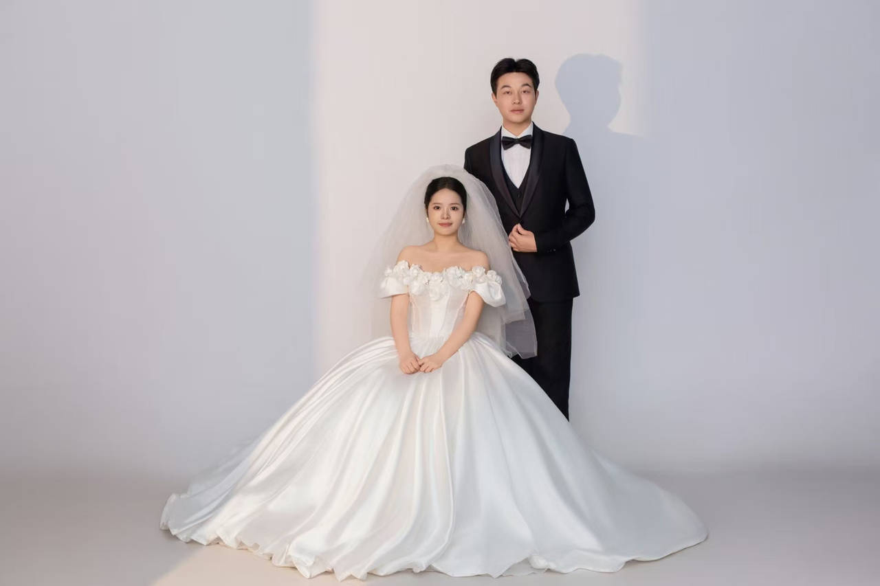 皇冠2登录welcome_那个让老师骄傲的“调皮”班级！30年同学聚会皇冠2登录welcome，还伴有一封来自贵州的感谢信