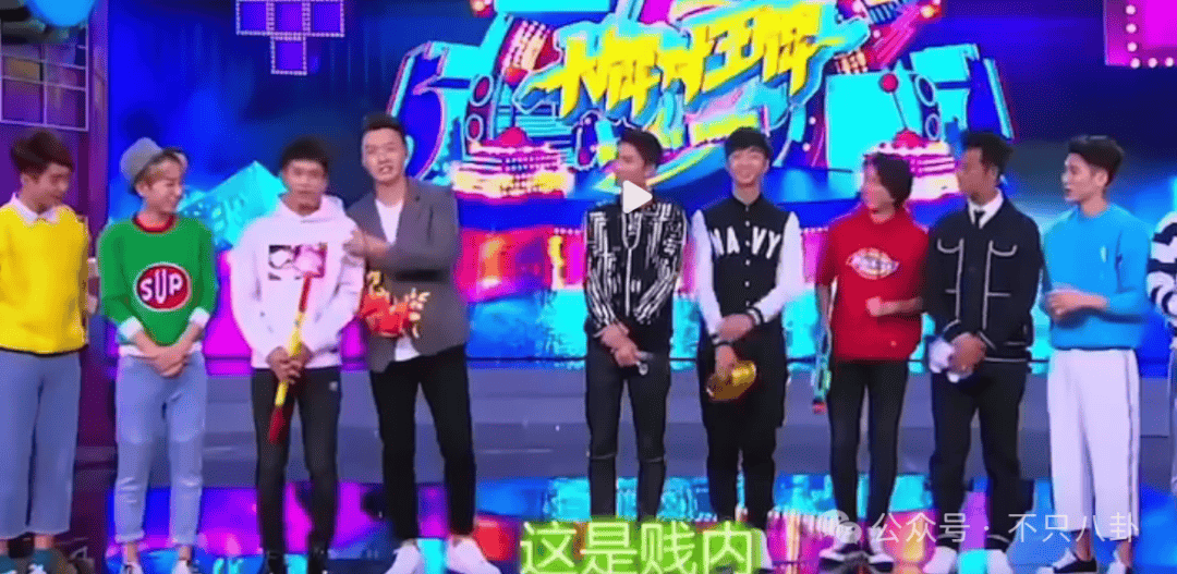 hga035会员注册_他俩没分手但被拍到吵架了hga035会员注册，吵得很凶......