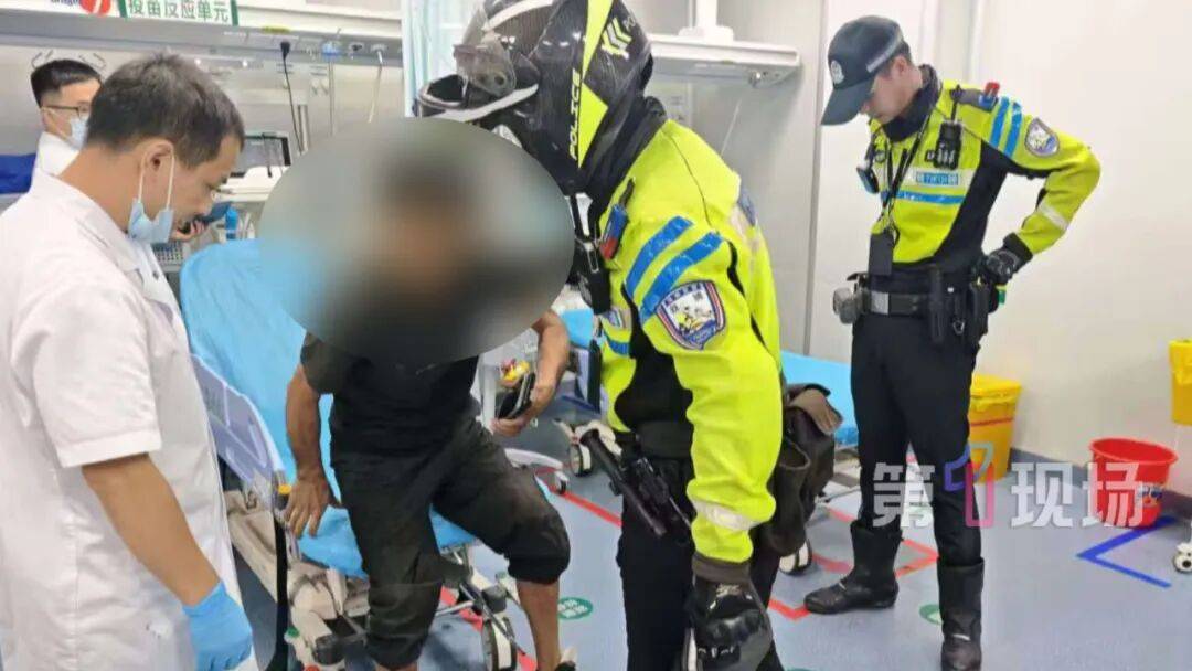 怎么注册皇冠信用盘_深圳市区现剧毒银环蛇！目击者：这么大、这么毒怎么注册皇冠信用盘，一定要小心！