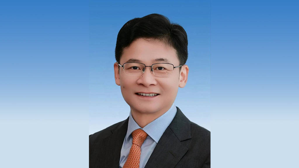 皇冠信用盘怎么开户_“75后”湖南省副省长曹志强已调任广西工作