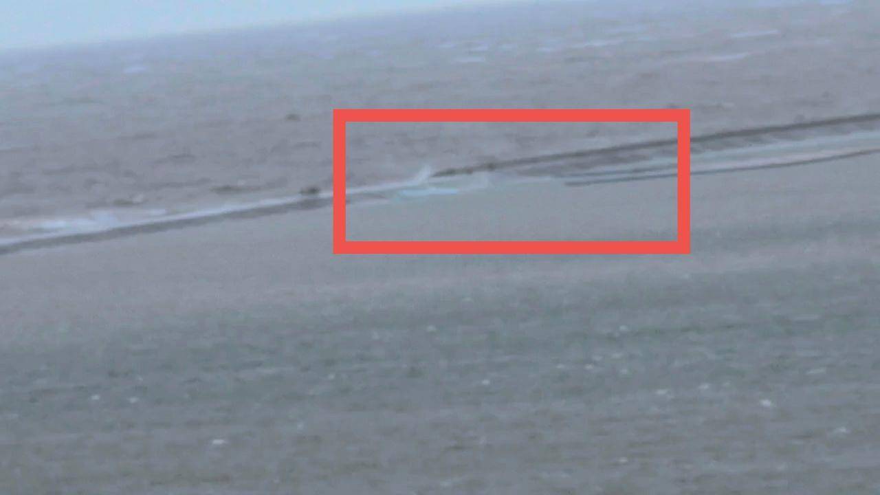 世界杯信用盘正网_江苏启东一景区观光小火车落水世界杯信用盘正网，事故现场画面曝光